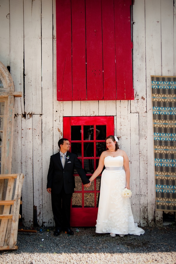 Lucketts Vintage Antique Store Engagement Session Virginia (7)