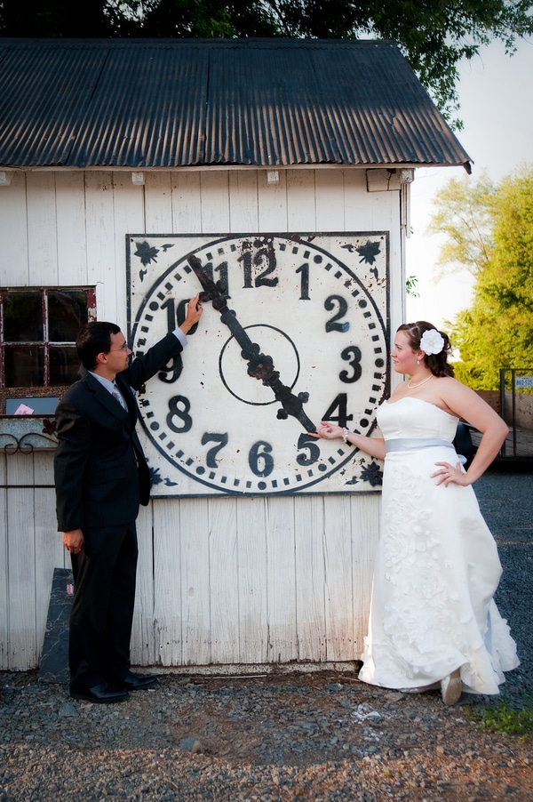Lucketts Vintage Antique Store Engagement Session Virginia (22)