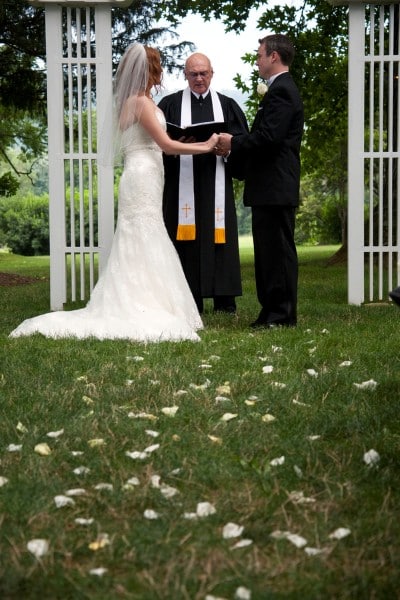 bright blue green summer bluemont virginia wedding whitehill manor (13)