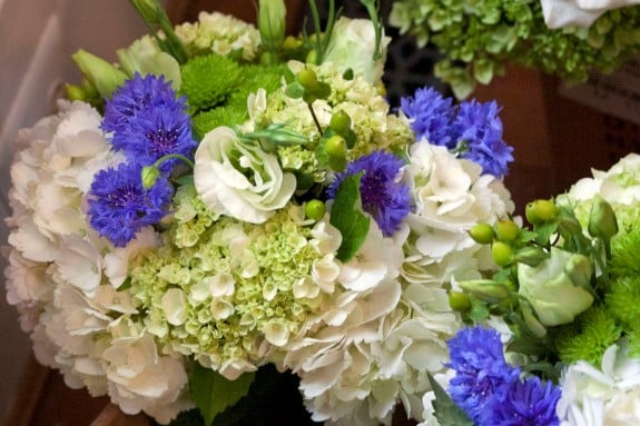 bright blue green summer bluemont virginia wedding whitehill manor (20)