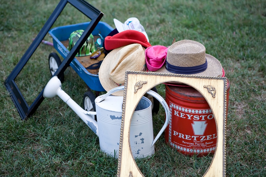 DIY travel themed virginia wedding pictures (22)