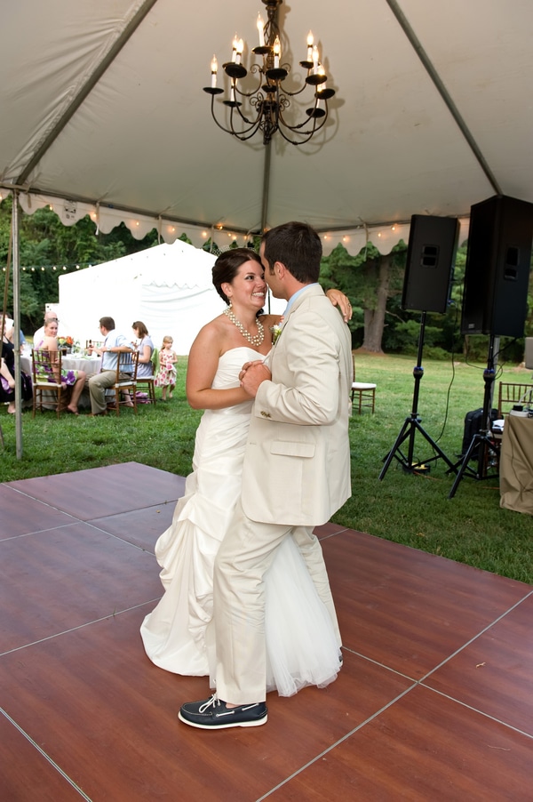 DIY travel themed virginia wedding pictures (5)