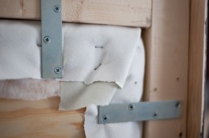 Tufted Headboard DIY Tutorial Kelly Ewell Photogra (7)
