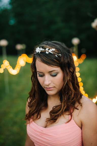 simple bridesmaids hairstyle down