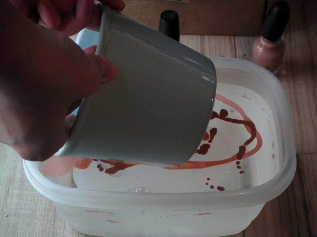 Nail Polish Marbling 005