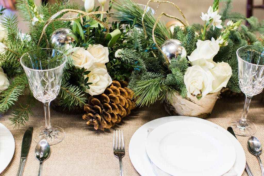 winter wreath wedding ideas (23)