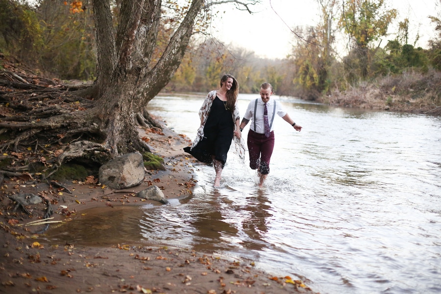 Charlottesville, VA - 11/03/15 Elisabeth and Chet engagement photo session at Downtown Mall and Darden Towe Park. Credit: Amanda Maglione www.amandamaglione.com