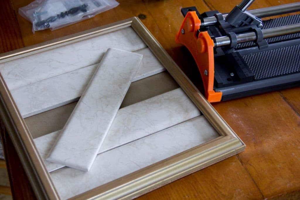 DIY wood frame serving tray tutorial (13)