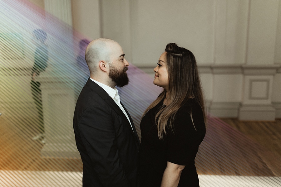 washington-dc-renwick-gallery-engagement-pictures3
