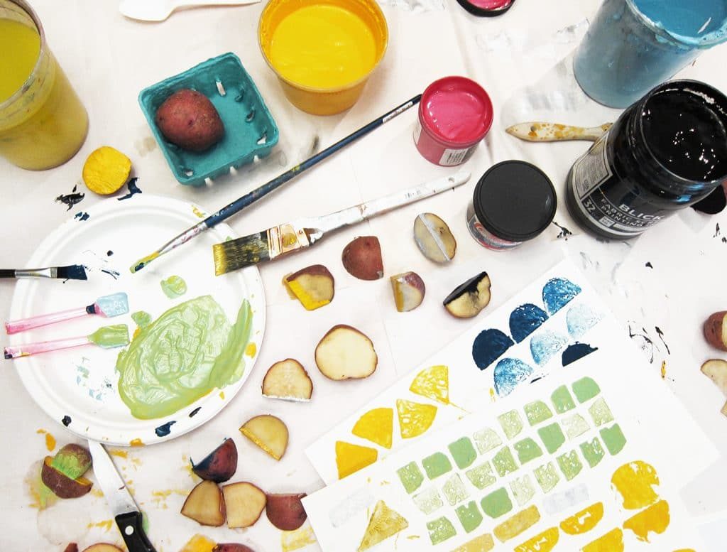 potato-printing_colorful-mess